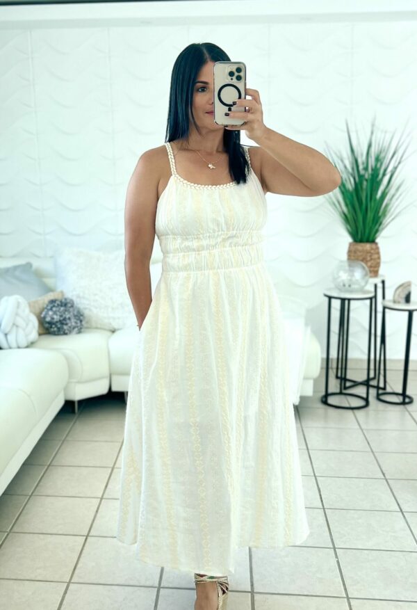 Embroidery Maxi Dress Open Back